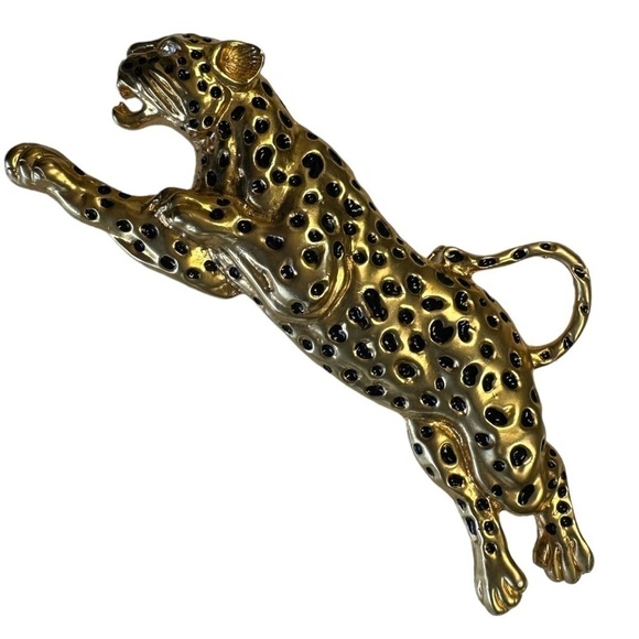 Vintage 1990s jumping Cheetah Belt Buckle - Picture 1 of 4